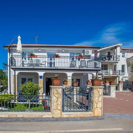 Διαμέρισμα App Rosi *